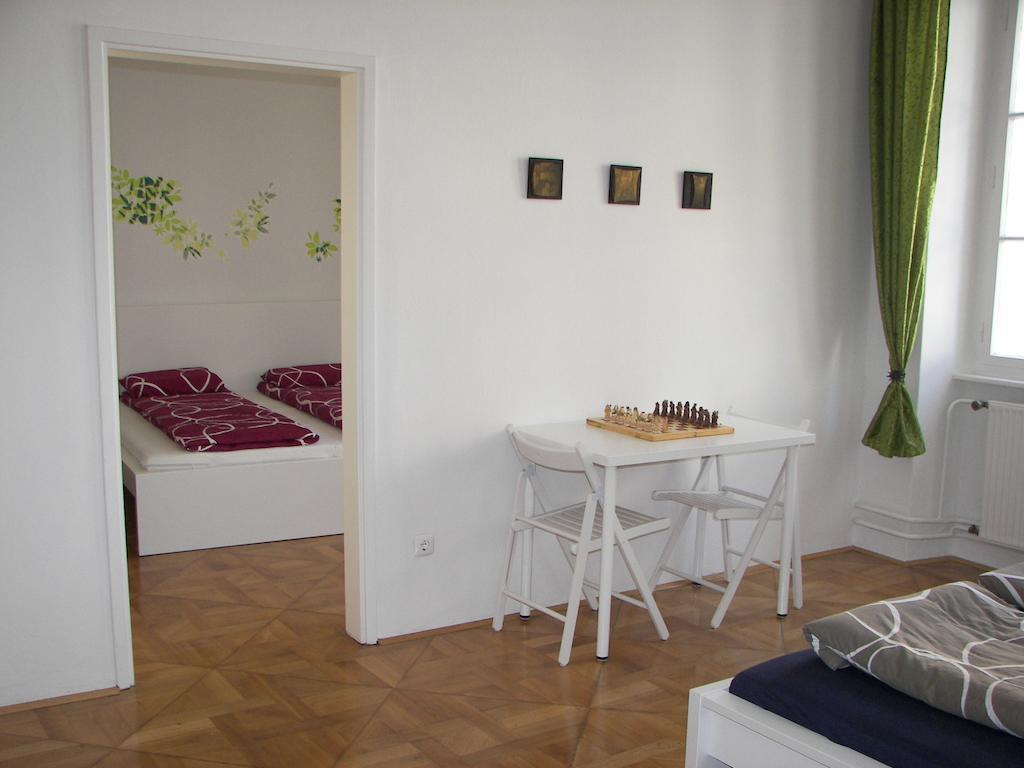Apartment Eve Rooms Ljubljana Rom bilde